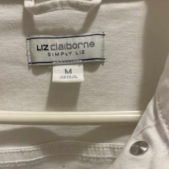Liz Claiborne Women's White Denim Jacket - Picture 2 of 10